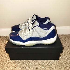 Retro Jordan 11 Low grade school 6.5